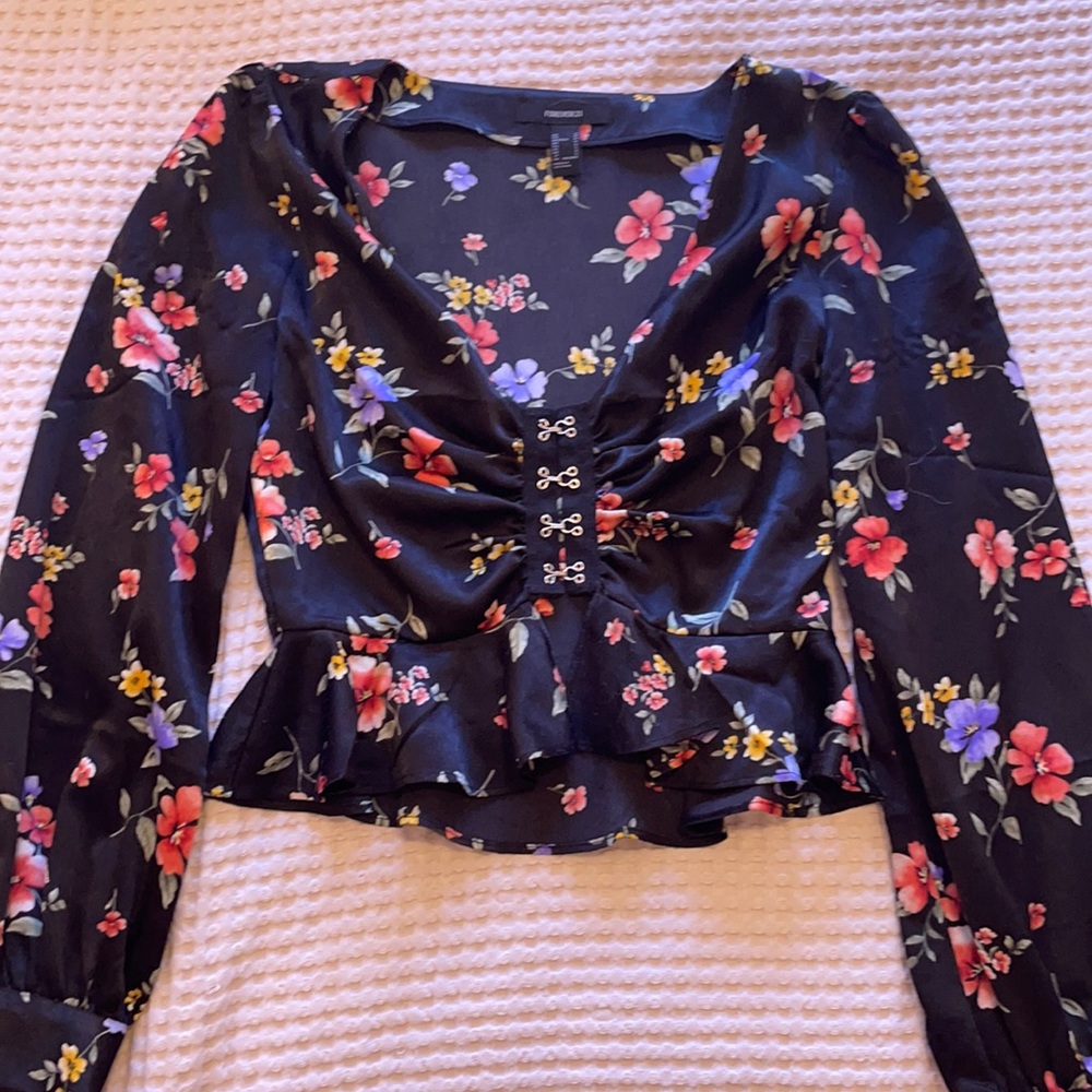 Forever21 satin long sleeve crop top - size S